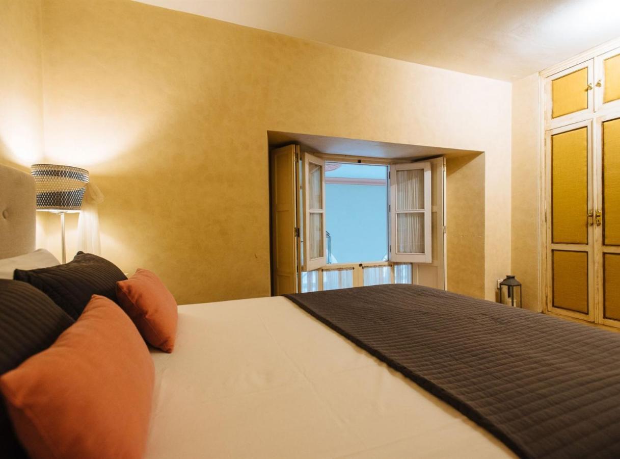 Pajaritos Suite Apartment - Private Parking Included Sevilla Eksteriør bilde